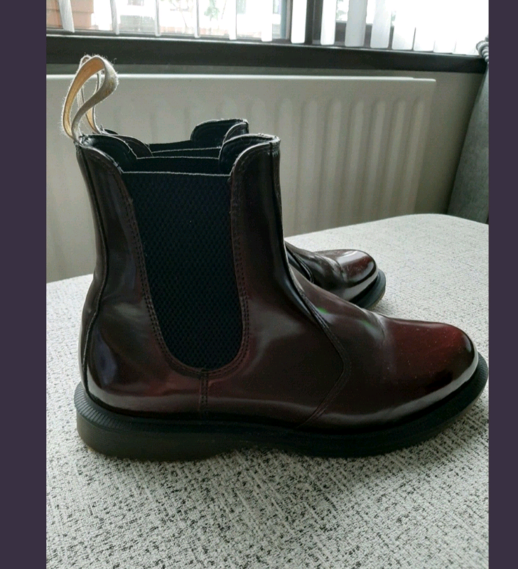 vegan flora chelsea boots